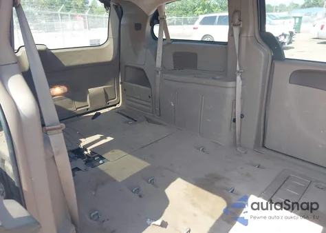 2011 Chrysler Town & Country Touring from USA, damaged, VIN 2A4RR5DG2BR675580